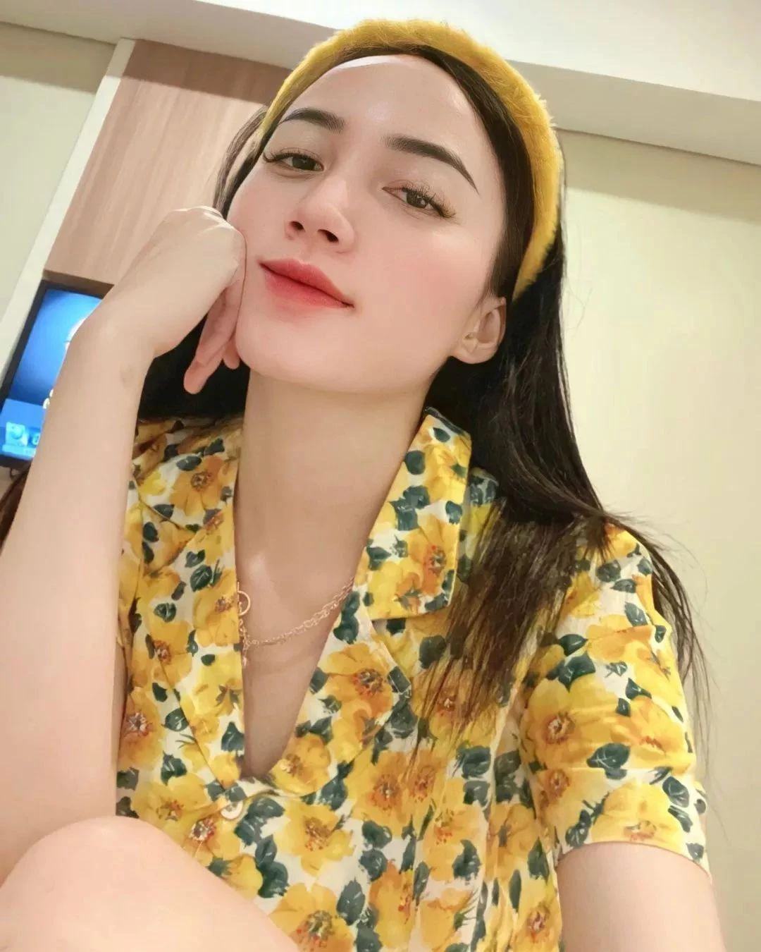 Gadis Cantik yang Membuat Hati dan Pikiran Terseret, gadis cantik, hati terseret, cewek seksi