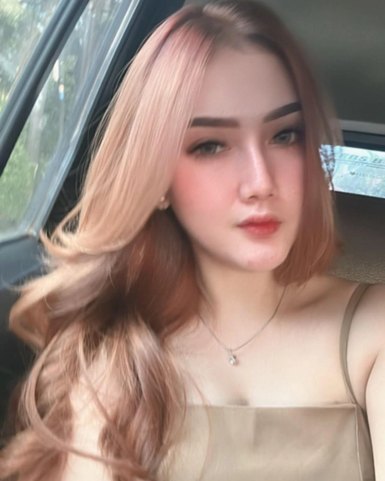 Wanita Cantik dengan Aura yang Membakar Jiwa, wanita cantik, aura menggoda, cewek seksi