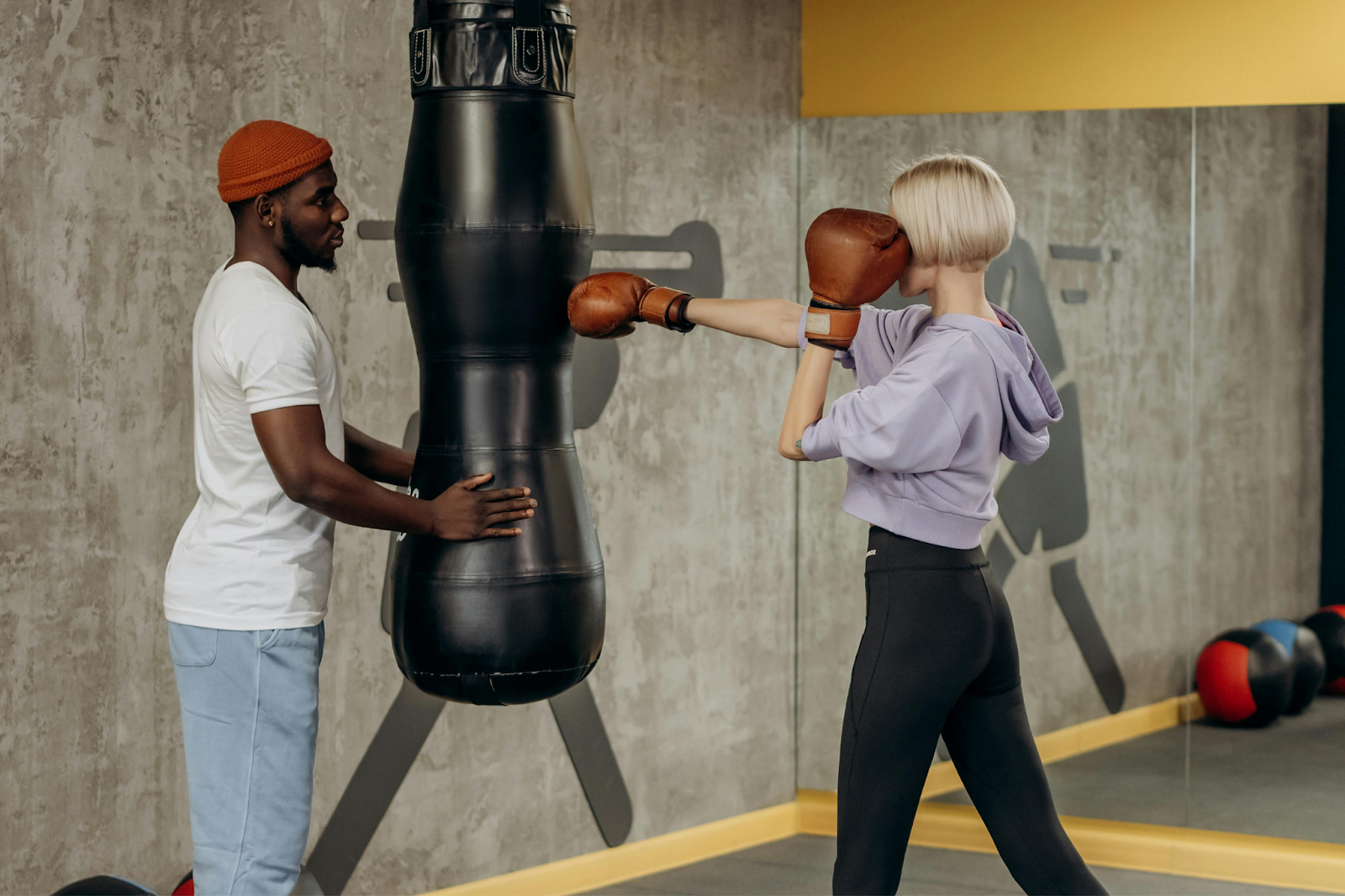 how to punch a  punching bag