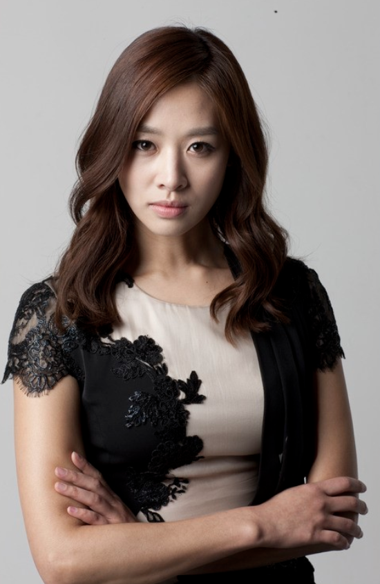 A picture of Actress Jang Shin Young