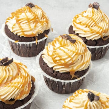 Chocolate caramel cupcakes 