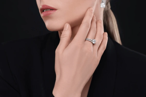 Women wearing a customized diamond ring