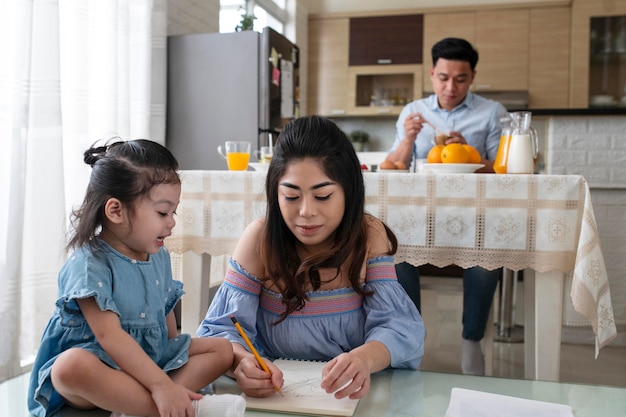 How Parenting Courses Can Help with Parenting Challenges