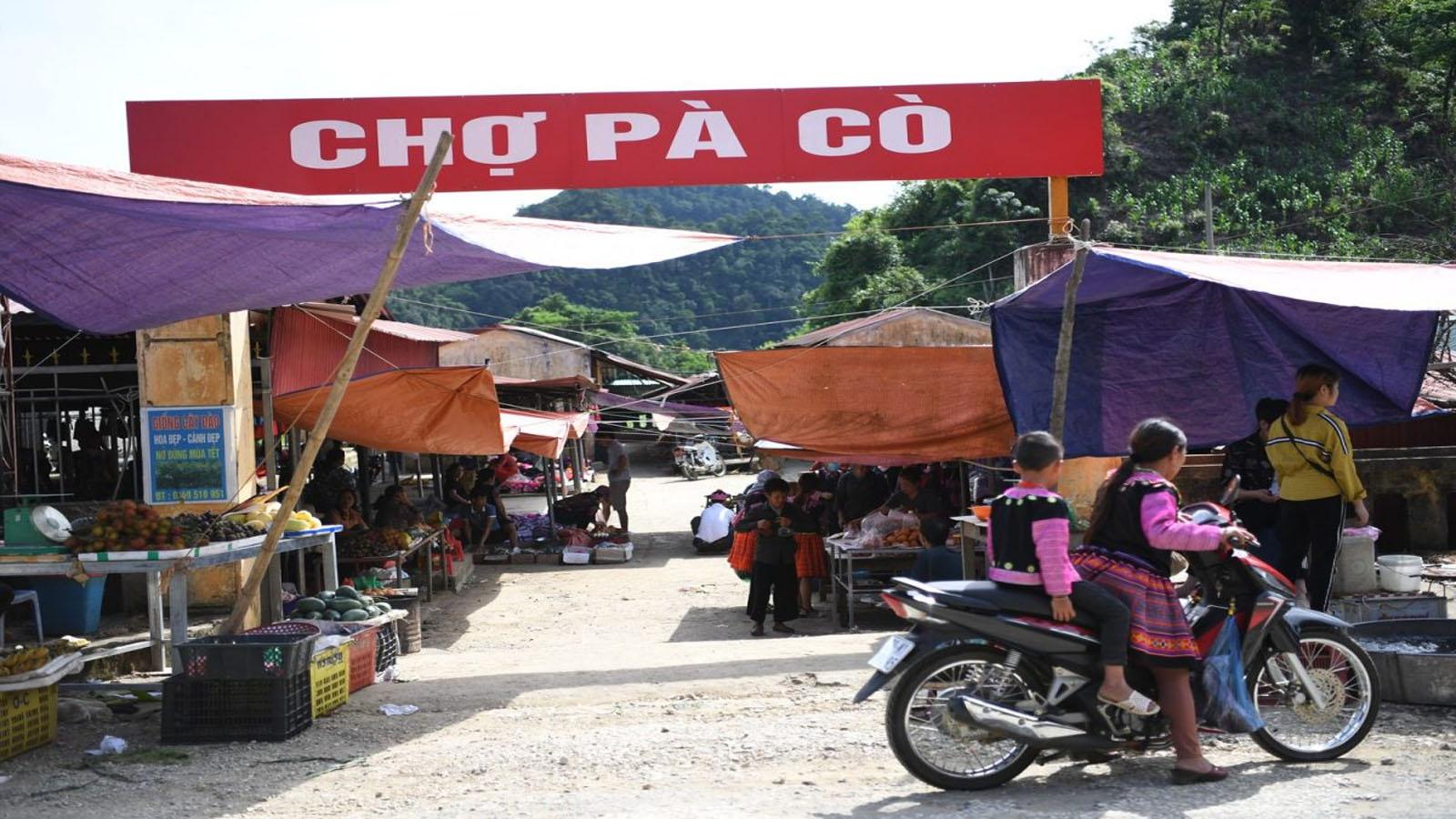 Chợ Pà Cò
