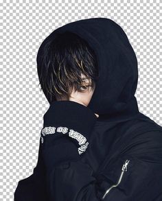 This contains an image of  Kwon Ji-Yong in Black hoodie