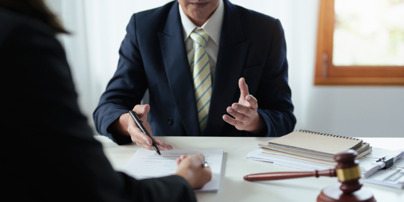 Personal Injury Attorney having a consult with victims