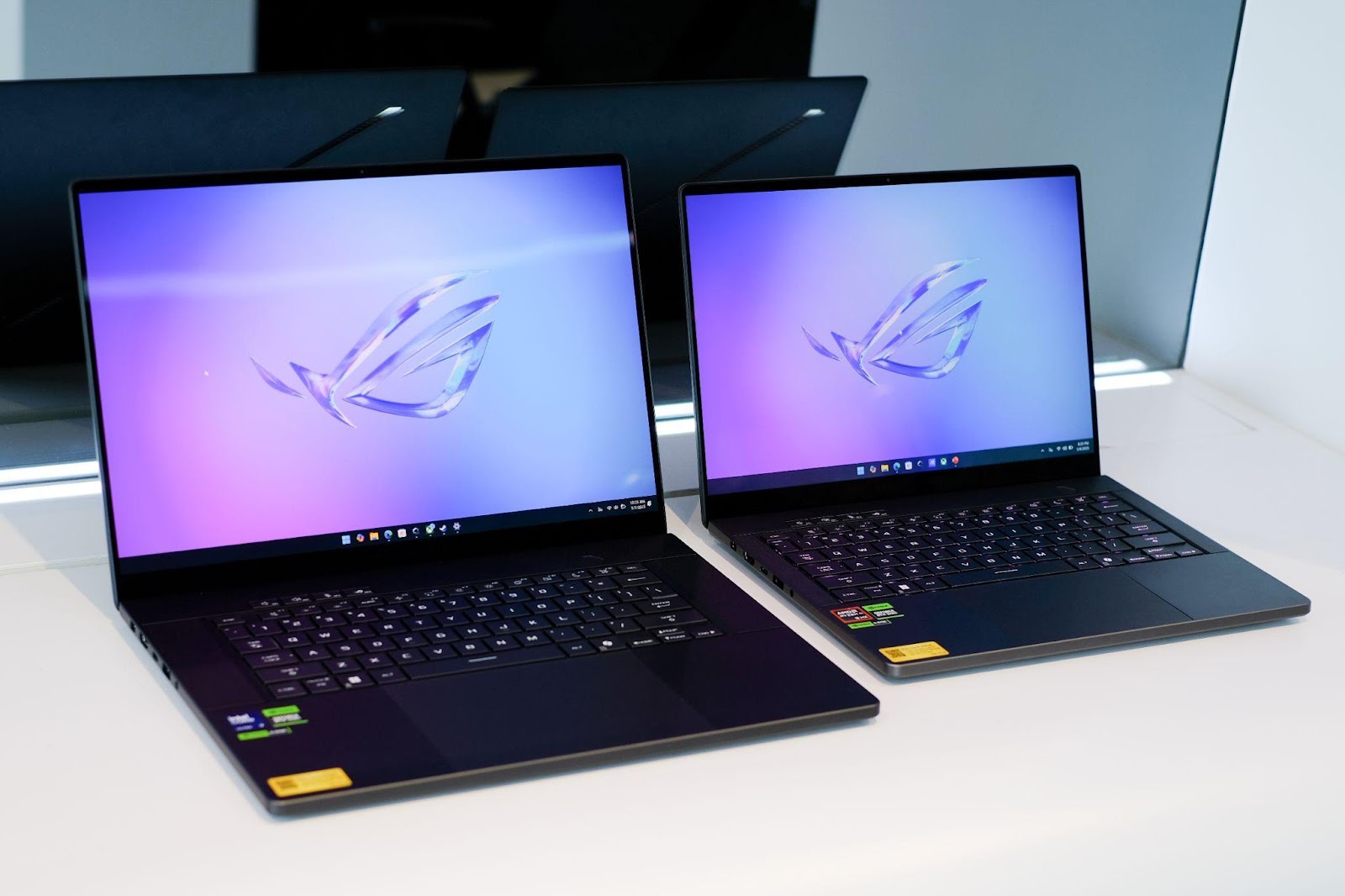 ASUS