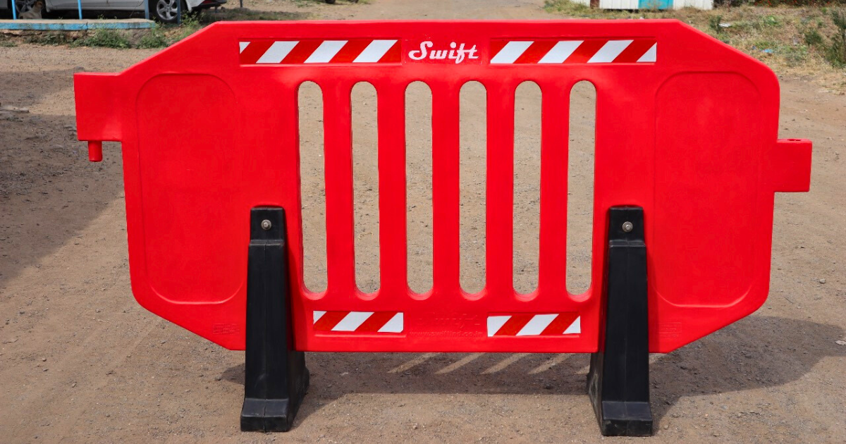 2 Mtr Fence barricade