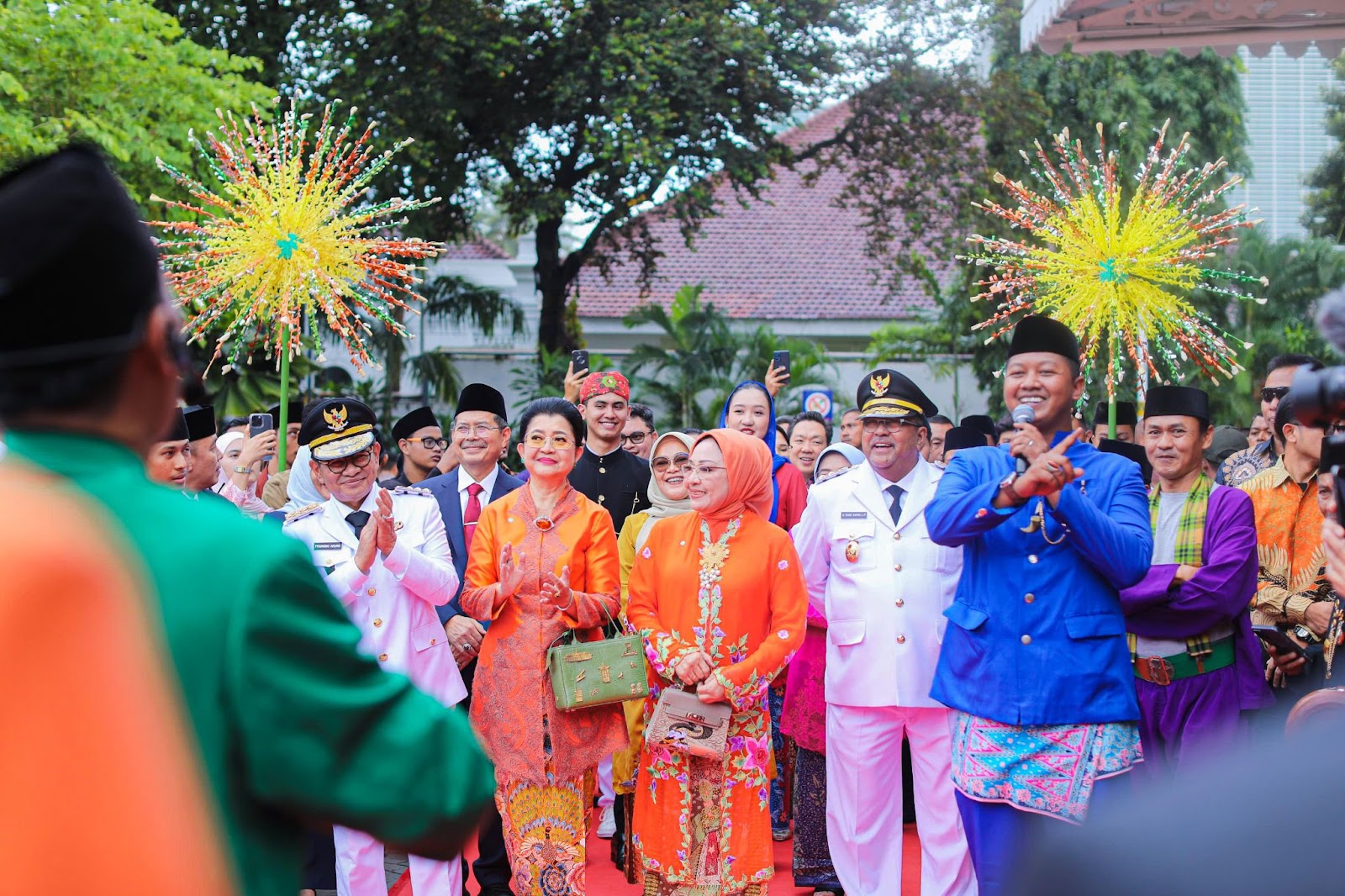 Foto Kemeriahan Pelantikan Gubernur dan Wakil Gubernur DKI Jakarta