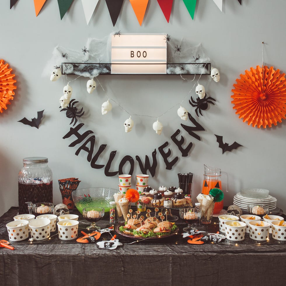 halloween table decor