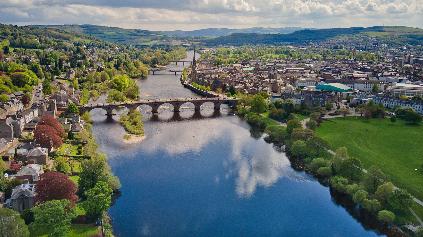 Perth river Tay