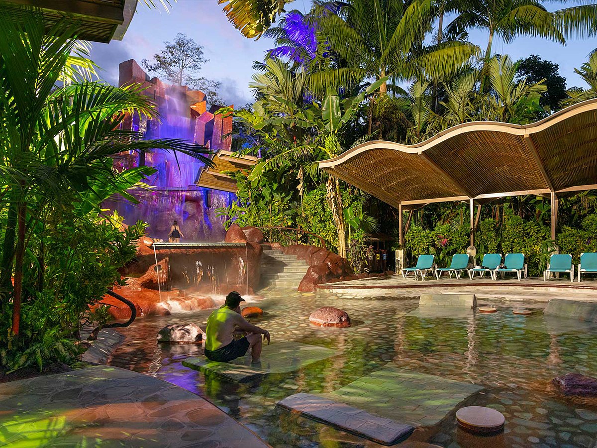 Baldi Hot Springs in La Fortuna