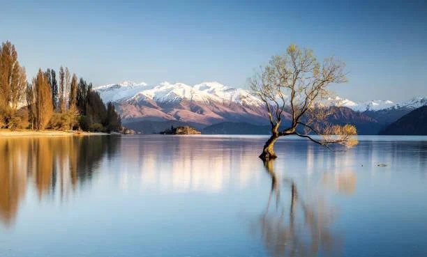 18 Landscapes Where Earth and Water Embrace, earth-water connection, nature blend, nature, landscape, land and lake, river edge