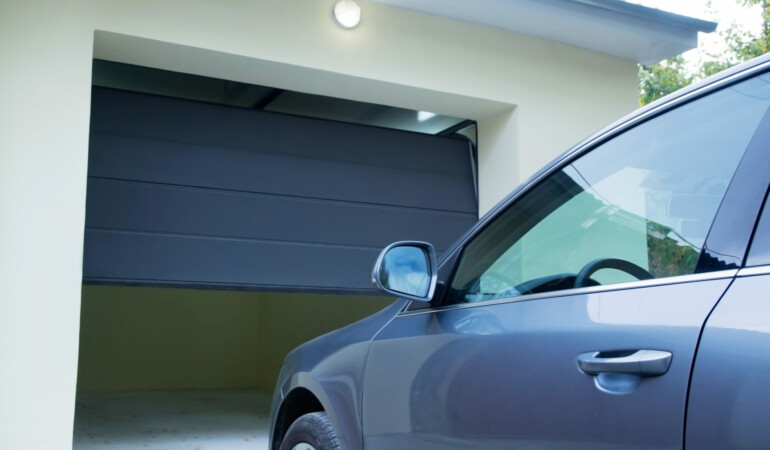 garage door wont close