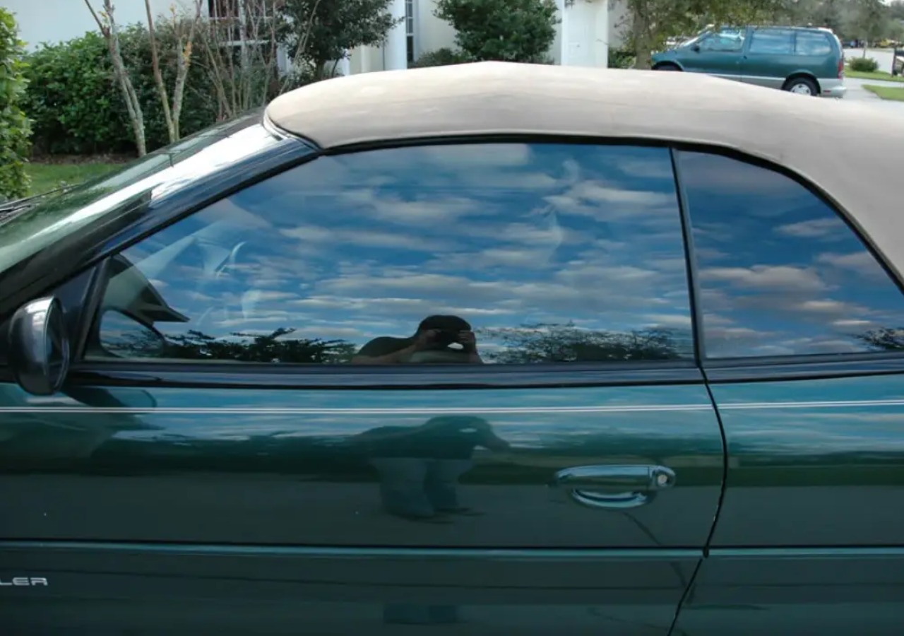 Comparison of ceramic vs. carbon window tint for car cooling, protection, and durability.