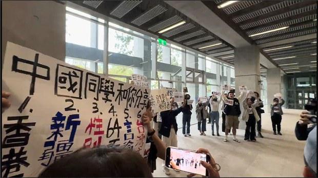 马龙等中国访台成员与台大学生产生"认知摩擦"