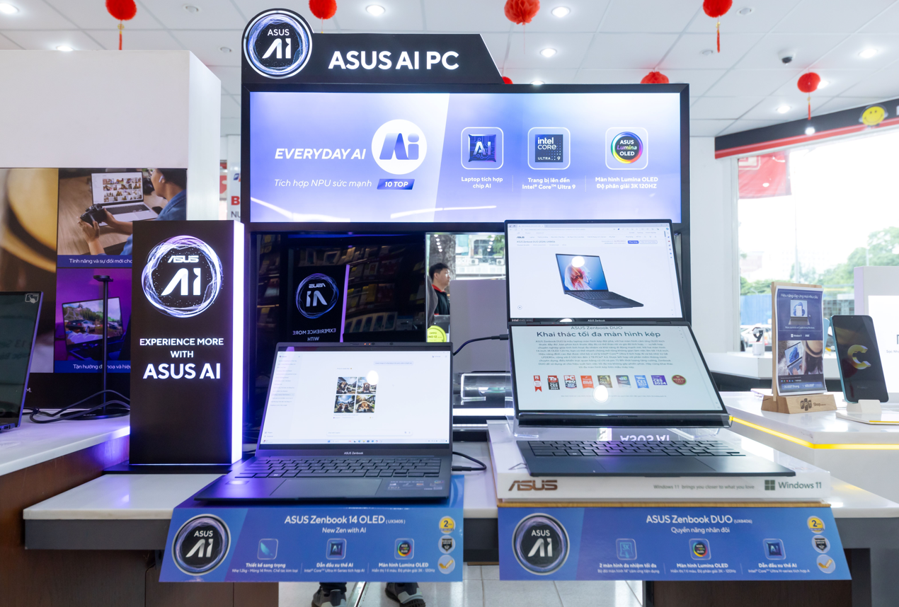 A display of laptops on displayDescription automatically generated