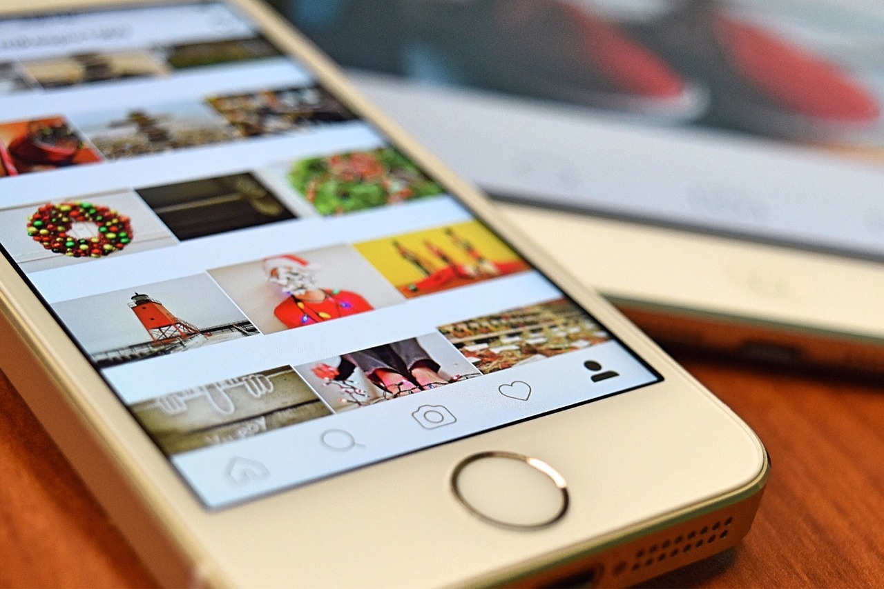 インスタのスマホ画面イメージ