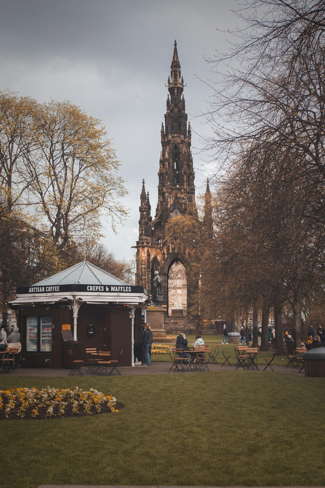 Colorful autumn in Edinburgh