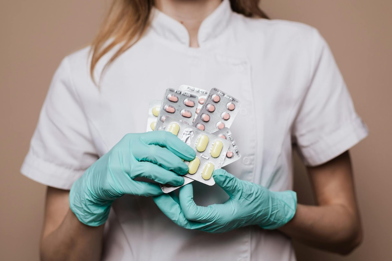 Afbeelding met persoon, kleding, vinger, pols

Door AI gegenereerde inhoud is mogelijk onjuist.