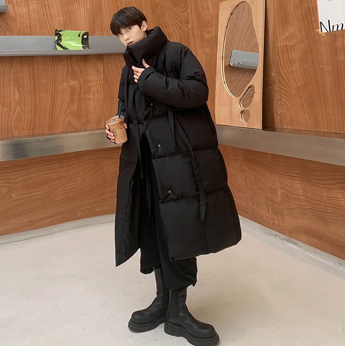 korean mens fashion: Effortless Winter Streetwear with a Monochrome Edge