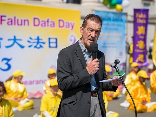 https://en.minghui.org/u/article_images/449e62c0afed0902d050b316c227c8f2.jpg