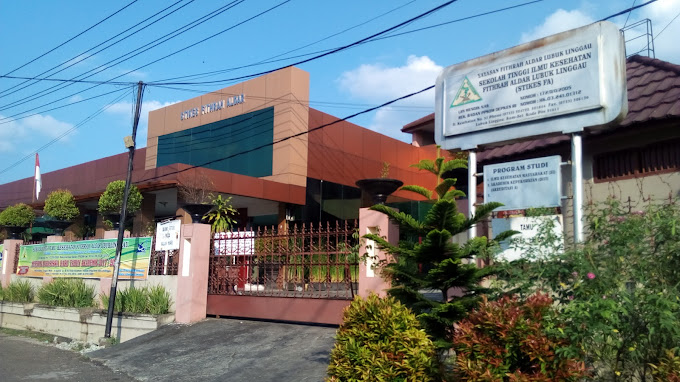 Sekolah Tinggi Ilmu Kesehatan Fitrah Aldar