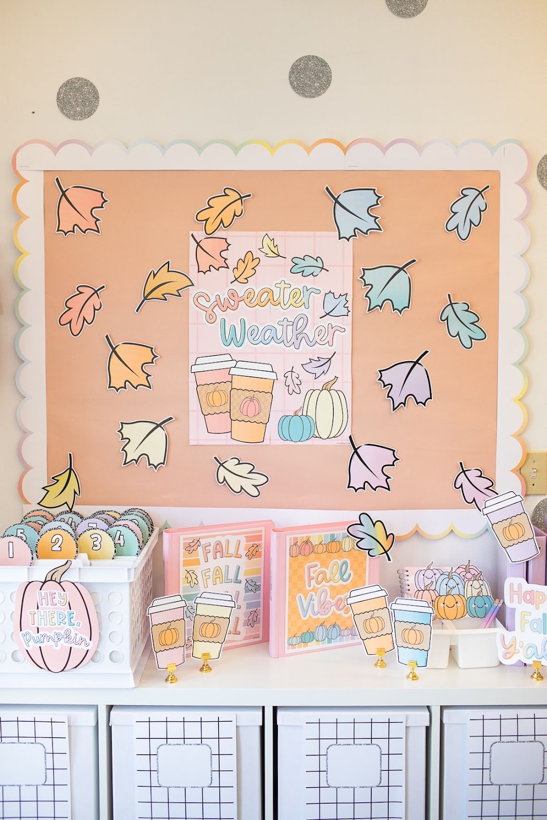 Seasonal Fall bulletin board decor