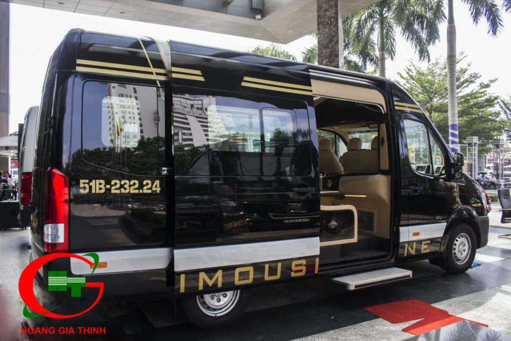 Dịch Vụ Cho Thuê Xe Limousine 9 Chỗ bình dương