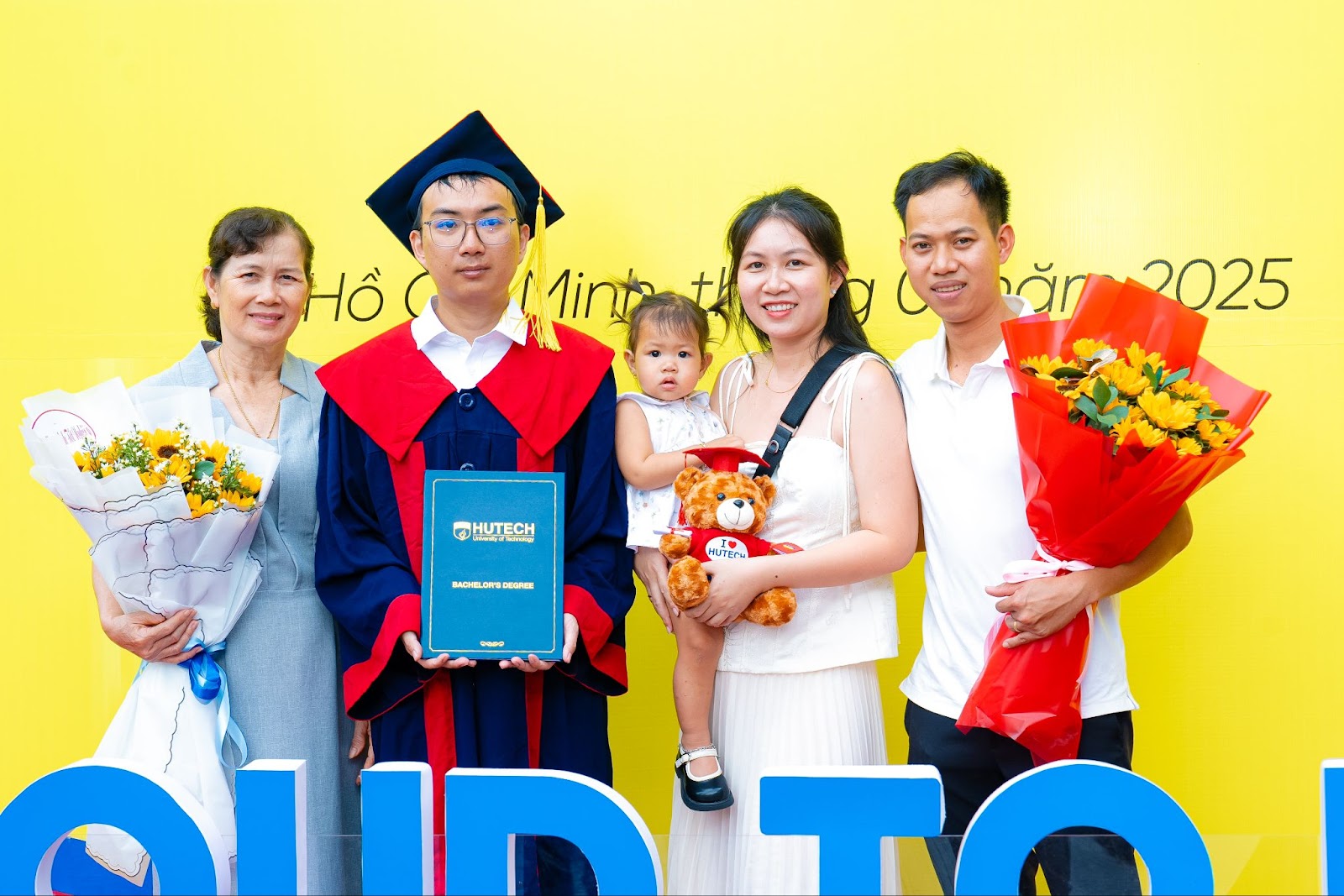 Lễ trao bằng tốt nghiệp Đợt 1 năm 2025 - Đón nhận thành công từ sự nỗ lực 93