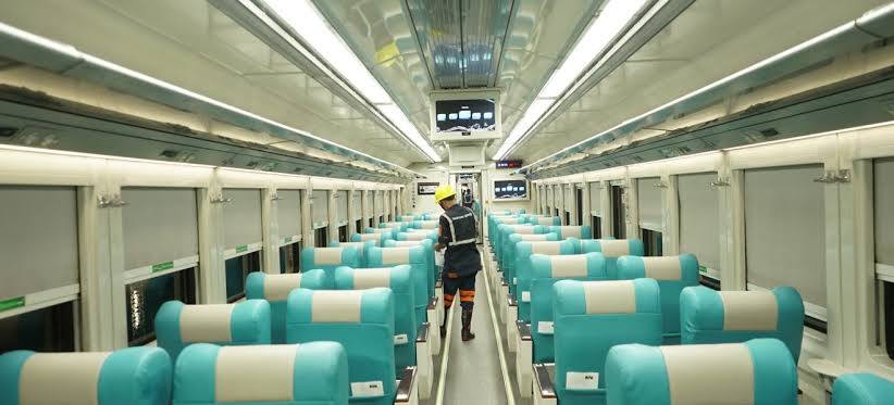 Kursi Penumpang KA Sembrani Eksekutif