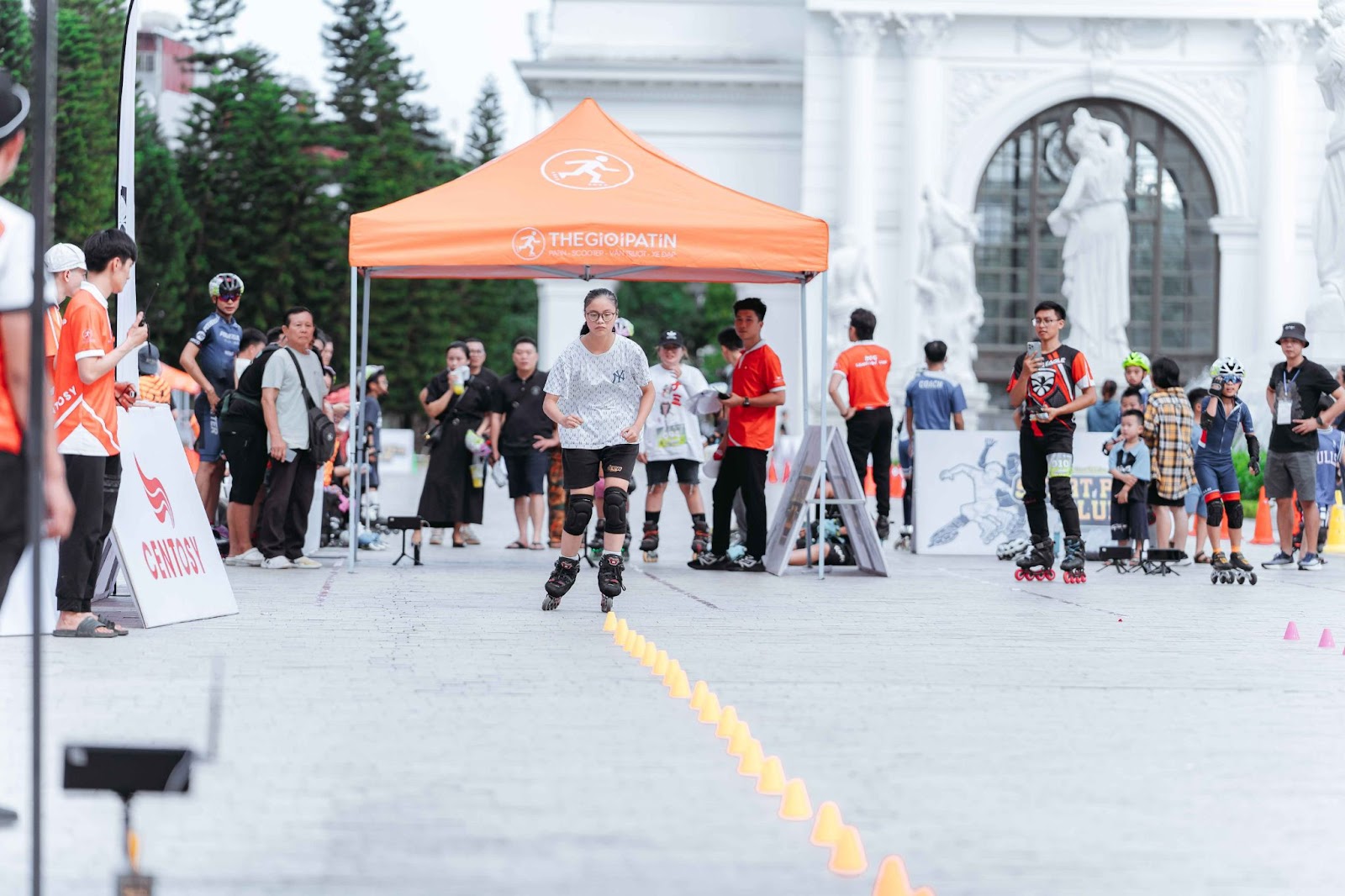 Các loại patin màu vàng hiện có trên thị trường