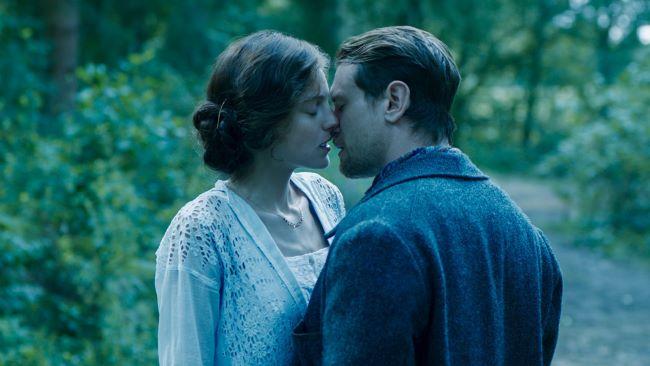 2.LADY CHATTERLEY’S LOVER 4