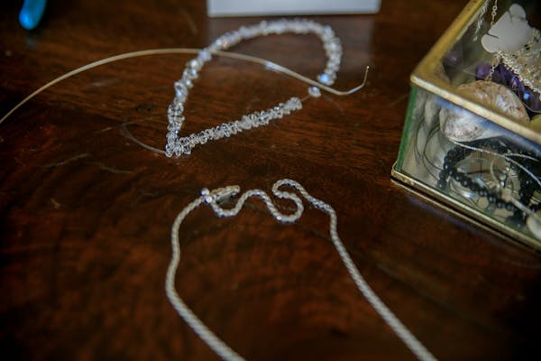 Vintage Jewelry and Accessories: Find Your Treasure