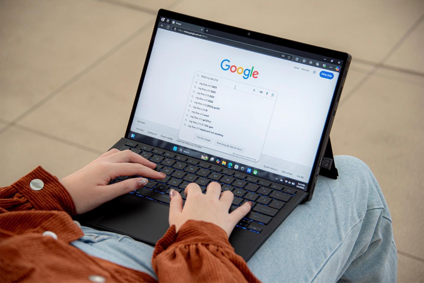 A person typing on a computerAI-generated content may be incorrect.