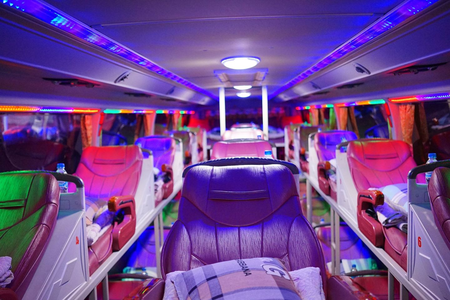 cau me bus interior