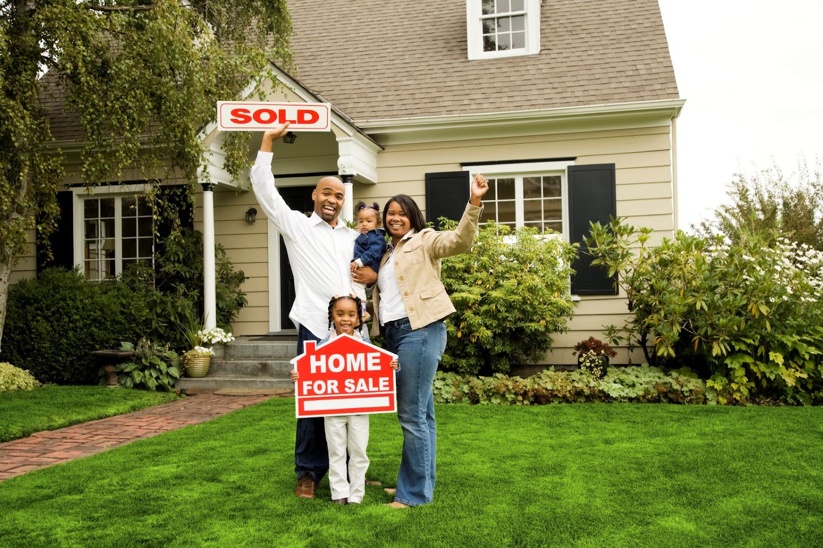 feature image of A Step-by-Step Guide to Buying Your First Home in Florida