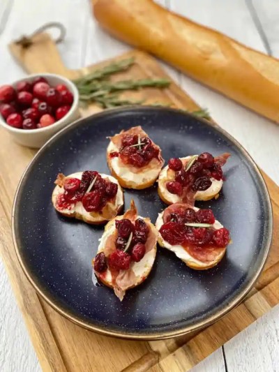 Cranberry-Prosciutto-and-Whipped-Goat-Cheese-Crostini-portrait-mode-far