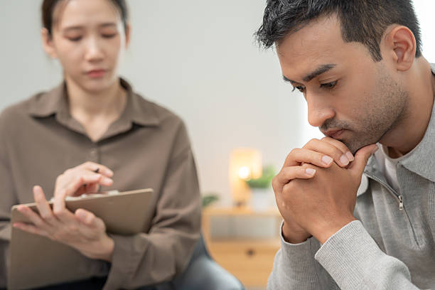 How to Help Someone with Bipolar Disorder: Practical Ways