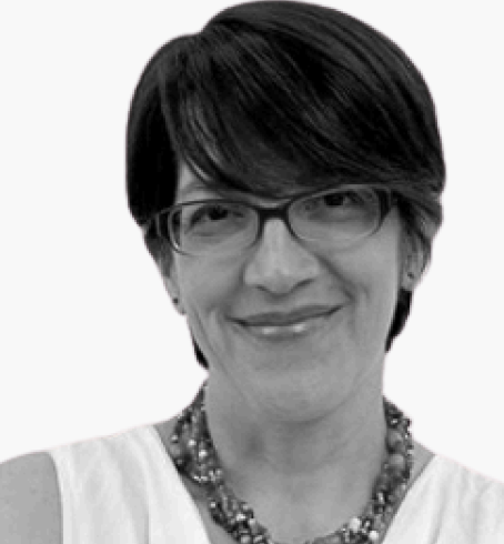 Imagen en blanco y negro de una persona con lentes

El contenido generado por IA puede ser incorrecto.