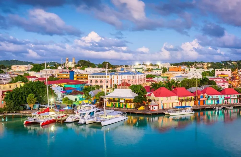 antigua transportation
