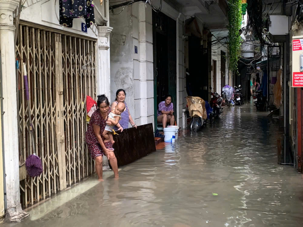 Trọ ở những vùng trũng thấp phải chịu hậu quả sau mưa bão