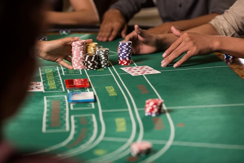 Khám phá các thế bài baccarat nên áp dụng khi chơi tại sv368-3