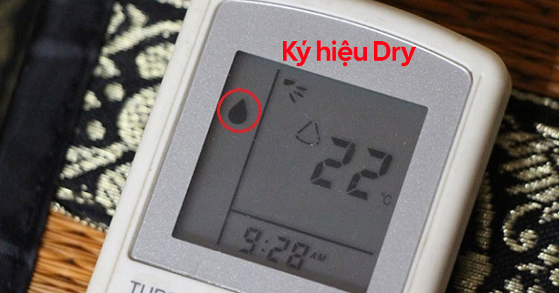 ki-hieu-dry-remote-may-lanh