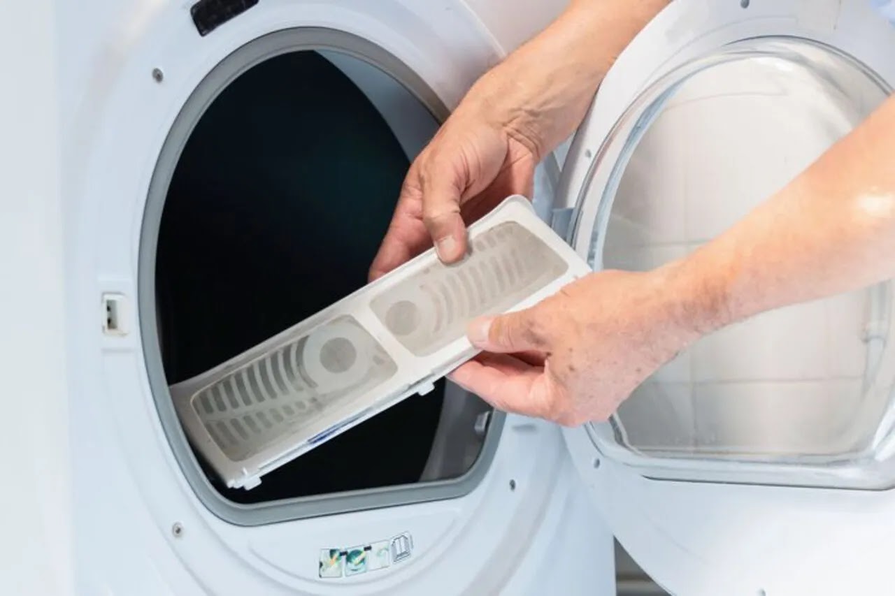 clogged-lint-filter-causes-the-dryer-to-overheat-source-pinterest