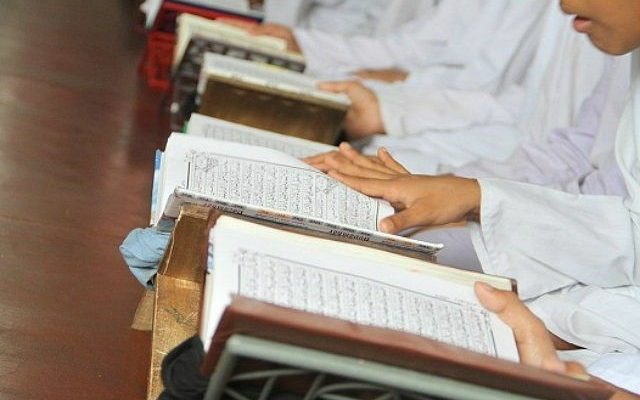 Kids learning Quran in a Halaqa