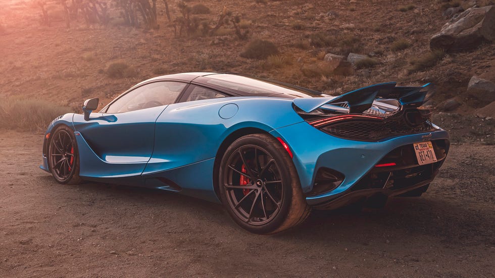 2025 mclaren 750s rear