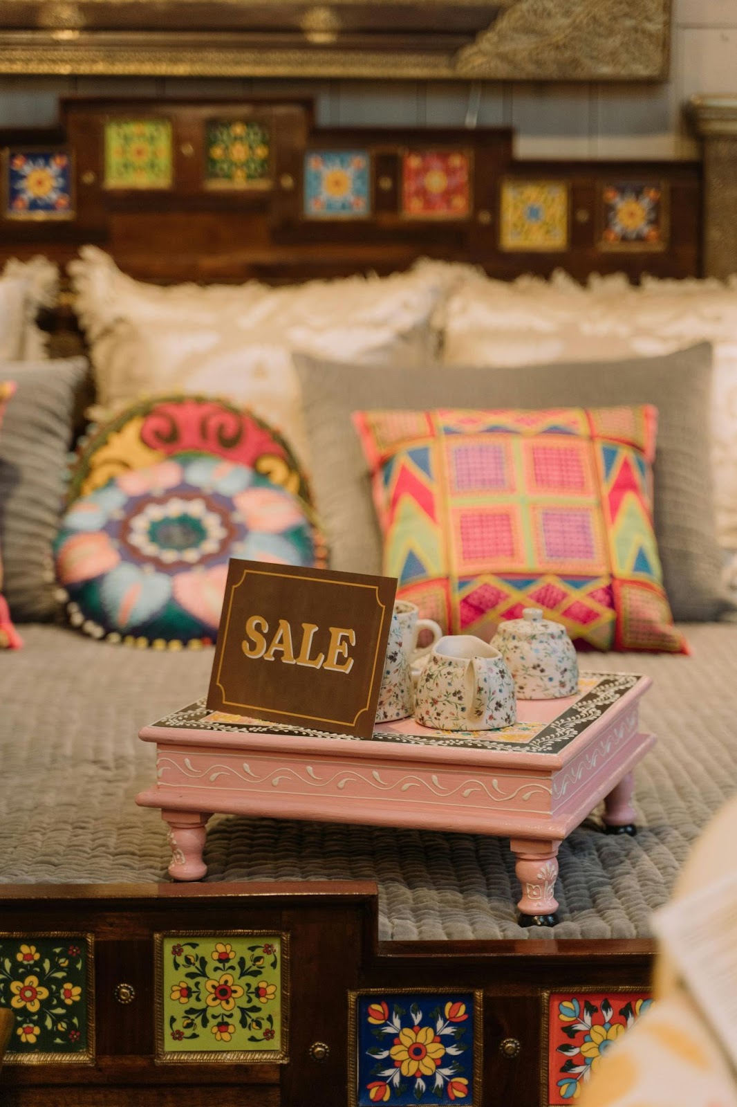 10 Best Items to Decor Your Bedroom for Under 100 Dollars