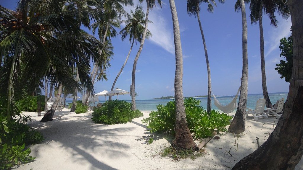 Thulusdhoo Island