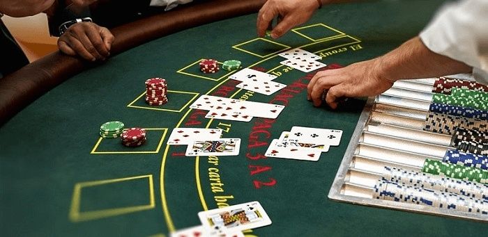 Hiểu được chi tiết về cách thức chia bài đến từ xì tố 8live